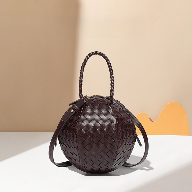 Fashionable Design Spring/Summer New Handwoven Handheld Embroidered Ball With Simple And Versatile Texture, Single Shoulder Crossbody Bag For Women