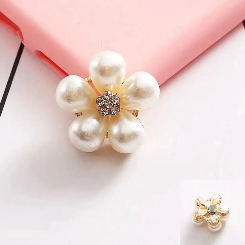 5 Petals pearl flower ABS Pearls Decoration for charms hole shoe buckle accessory Give to girls gift are can wholesale 250218