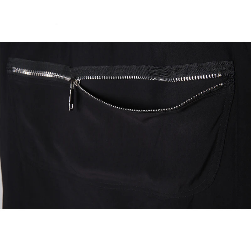 Dark n vertical stitching zipper personality loose shorts in the original culottes and style ro 250304