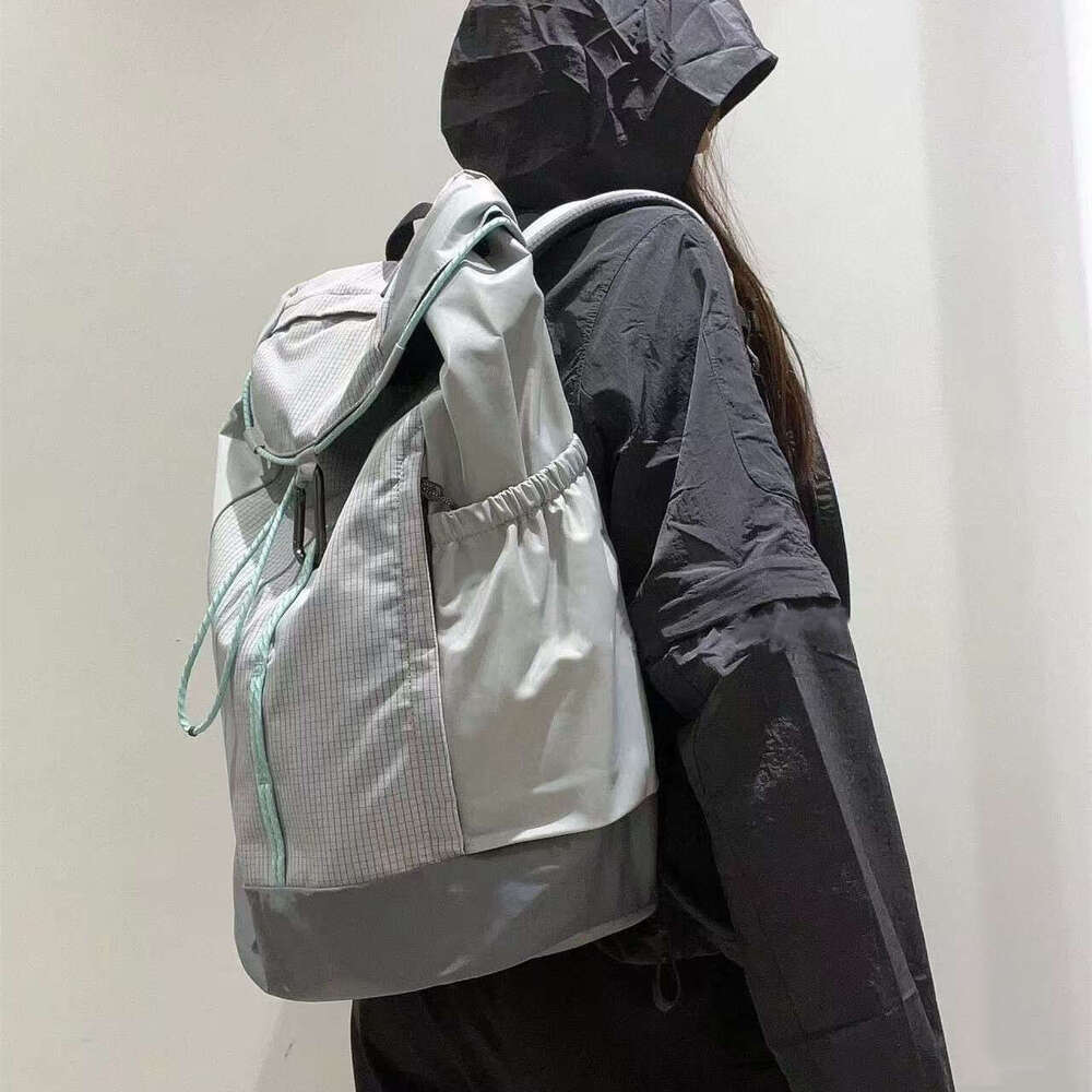 Large Contrasting Color Couples, Hiking Backpack For Leisure Shopping, Outdoor Storage, Waterproof