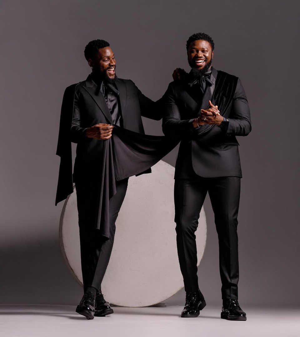 Black Men Wedding Tuxedos With Cloak Customized Double Breasted Business Groom Pants Suits Fashion Show Wear 2 Pieces