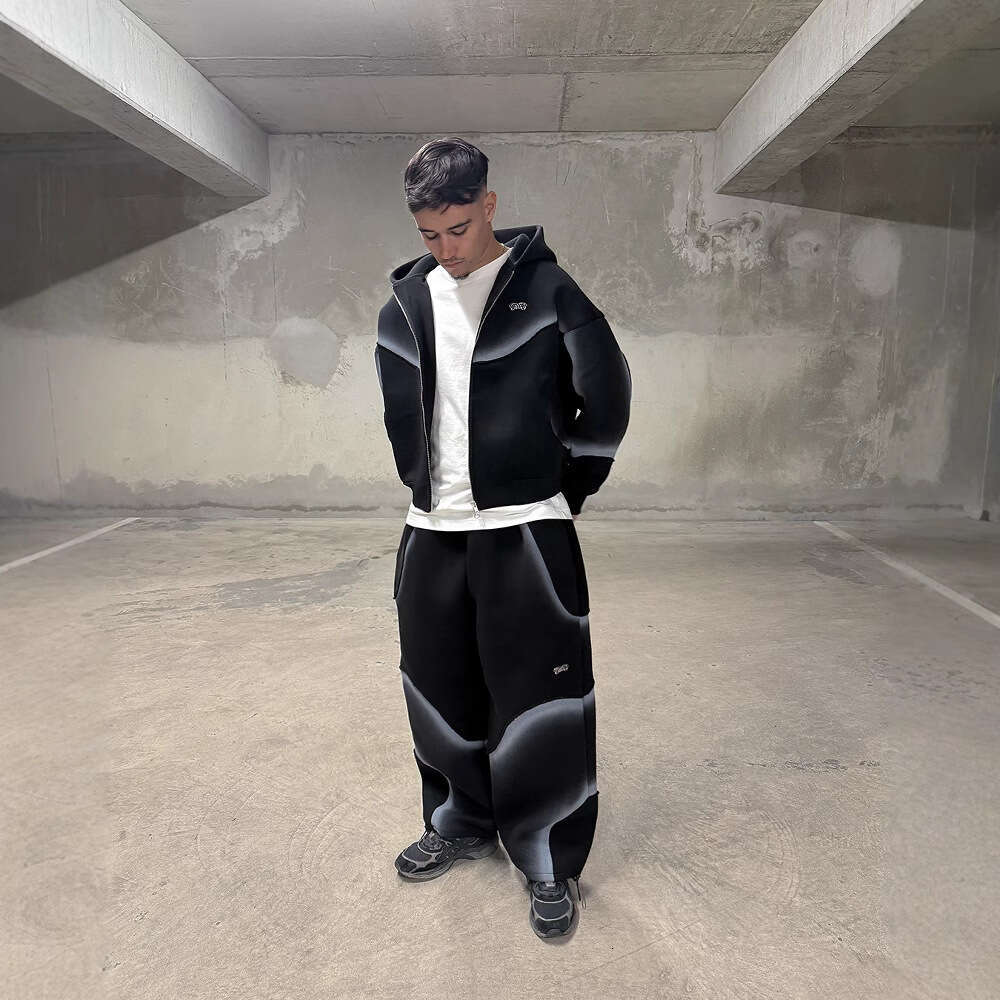 Cross street fashion trend of the future, design versatile lines for men's and women's hoodie sets