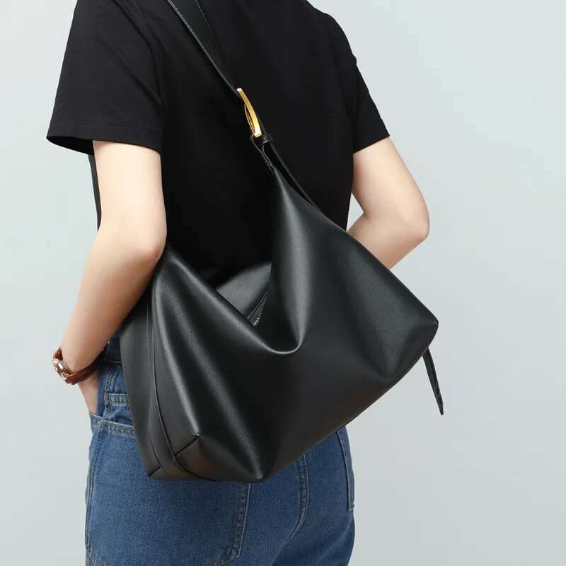 Birthday Gift Tote Bag 2025 New Women's Autumn/Winter Crossbody Bags Single Shoulder Cloud Large Capacity Commuter Underarm Bag