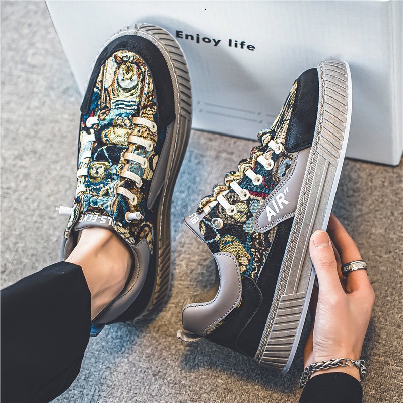2025 Designer Shoes Internet famous hot men's shoes, summer breathable thin shoes, versatile casual board shoes, niche original sports canvas sho