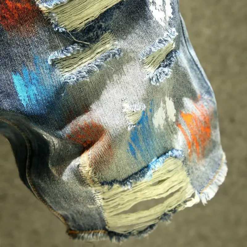 Mens Short Jeans Pants Multi Color Ripped Graffiti Male Denim Shorts Korean Fashion Blue New in Cut Emo Trend 2024 Original XlT250305