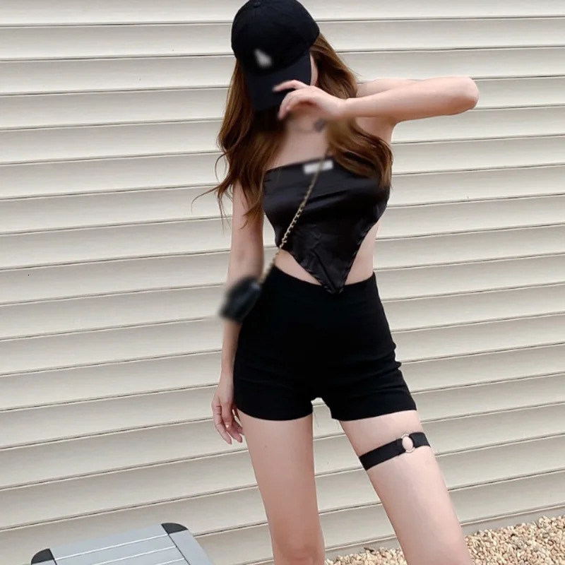 Womens Shorts Dark Gothic Sexy Streetwear Style Skinny n Metal Chain Leg Loops Casual Female Short Pants 250304