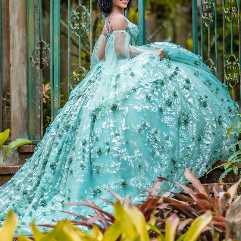 Mint Green Shiny Quinceanera Dresses Ball Gown Off Shoulder Sequin Applique Flower Beads Tull Corset Sweet 16 Dress Vestidos 15 De Anos