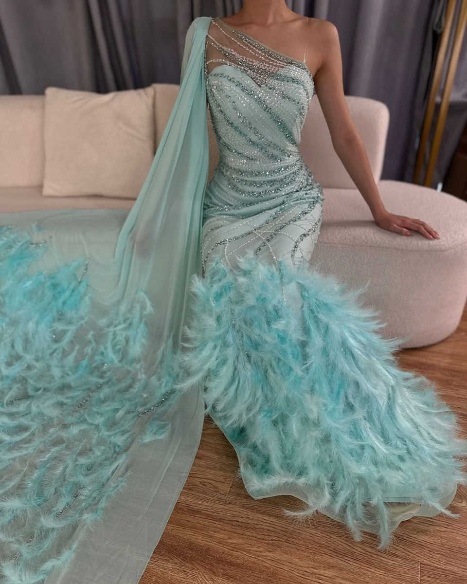 Gorgeous Evening Dresses For Women One Shoulder Long Sleeves Gown Sequins Feather Sweep Train Party Customized Dress