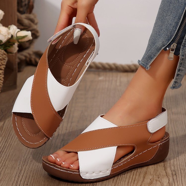 Large size wide stripe with beach slope heel, thick soled fish mouth sandals, 2025 summer new rocking line shoes ddmykukumalu