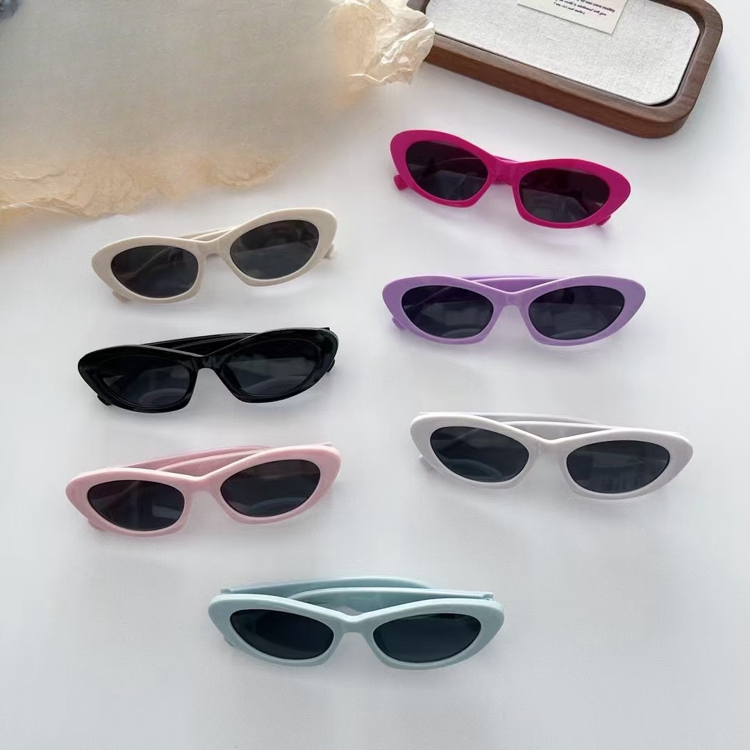 Children letter sunglasses Fashion girls colorful frame sunglass goggles kids UV 400 Protective eyewear boys beach holiday sunblock S3188 Z260305