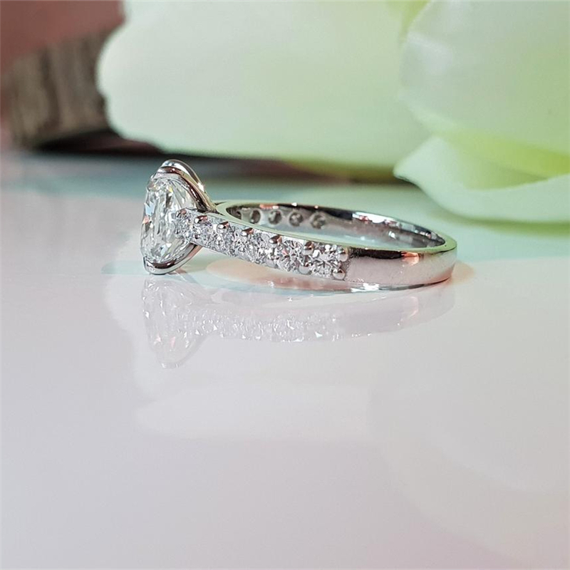 Jewelry 2.0CT E VS1 IGI Certificate Cushion Cut Lab Grown Diamond Engagement Ring Half Pave Wedding Ring For Women 18K Solid Gold