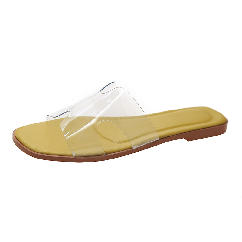 New transparent flat toe slippers for women in the summer of 2025, designed by beach designers with straight drag anti slip sandals
