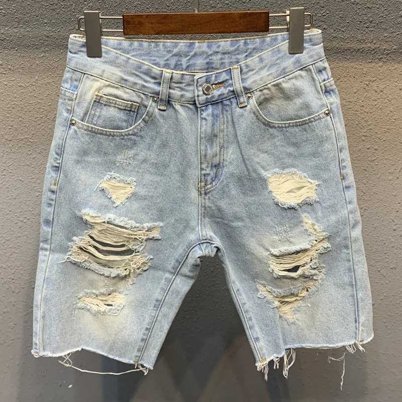 Summer Mens Ripped Denim Shorts Light Blue Knee Length Jeans Fashion Trend Raw Hem Beggar Pants Shorts Short Jeans BreechesT250305