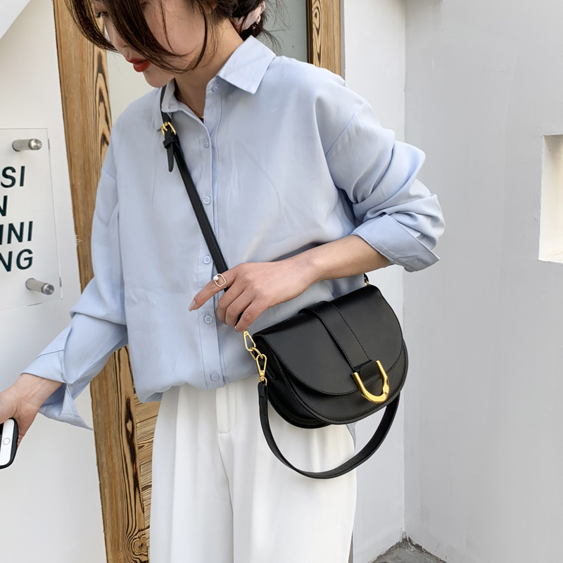 Free Shipping New Designer Bag Minimalist Women's Small Handbag Fashion Single Shoulder Underarm Saddle Bag Wallet