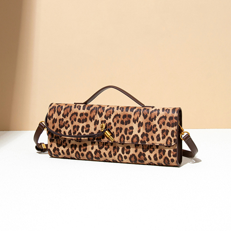 New designer clutch bag For Women Fashionable Leopard Print Handbag Evening Crossbody Baguette Horizontal Pin Small Square Accordion Bag Trendy