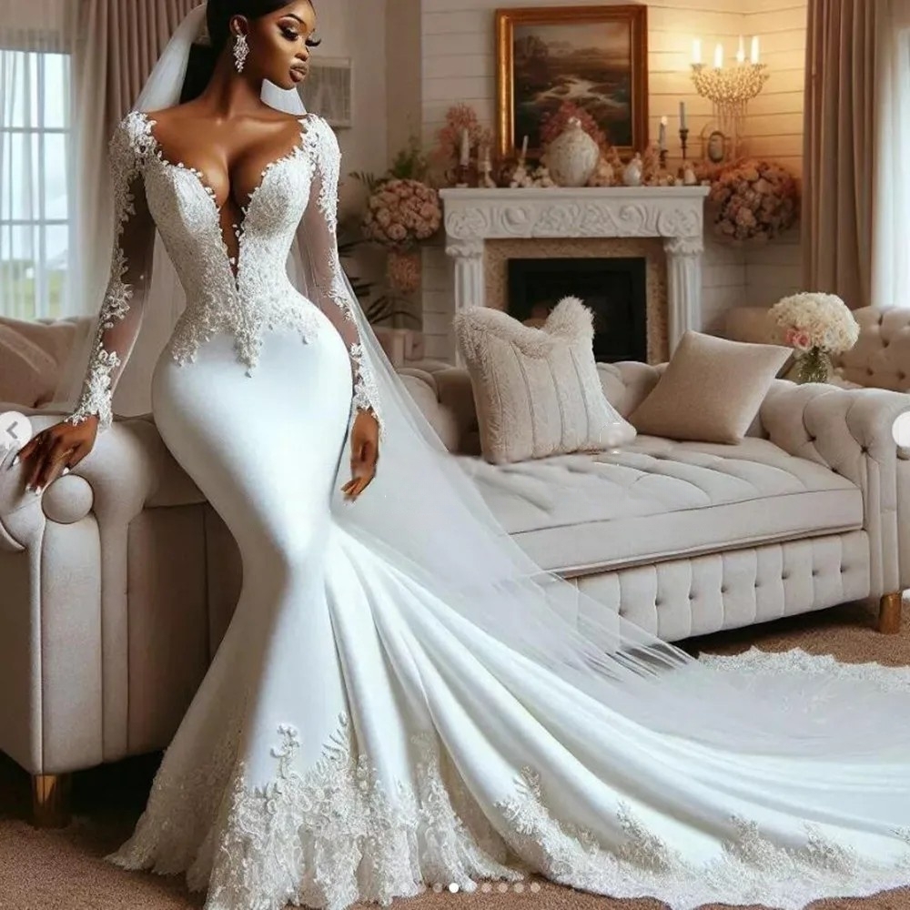 2025 Luxurious Long Sleeves Mermaid Wedding Dresses Lace Appliques White Bridal Gowns Sheer V-neck Chapel Length Elegant Vestido De Novia