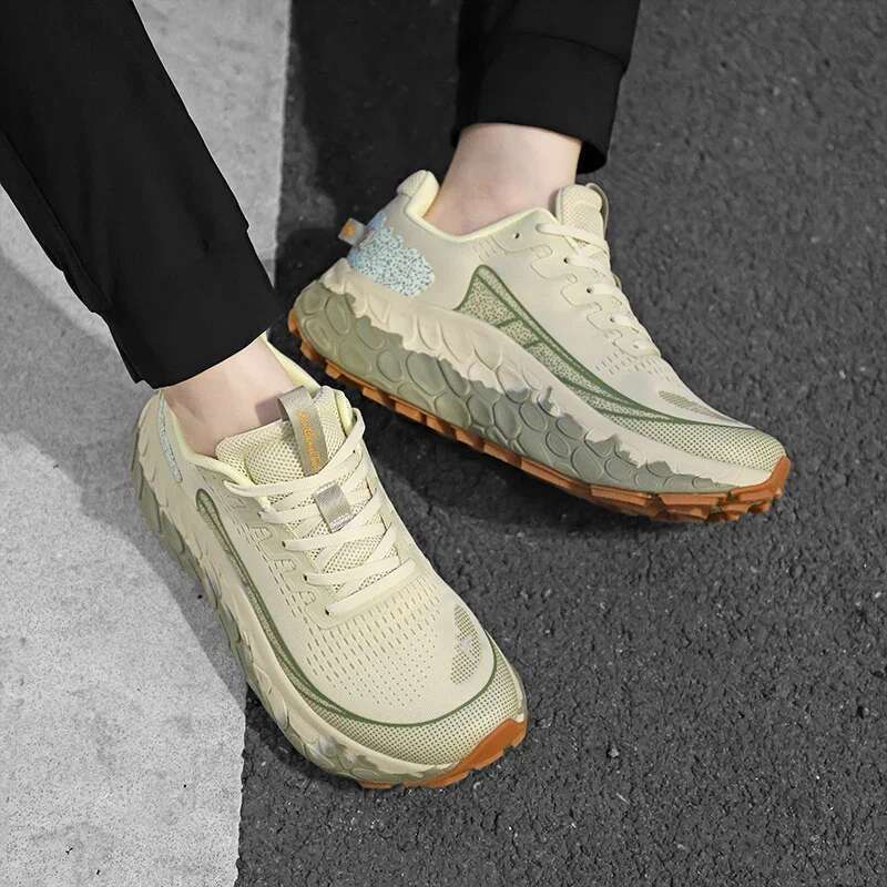 Professional Men Cross-country Hiking Non-slip Unisex Mountain Climbing Sneakers Good Quality Women Hiker Shoes
