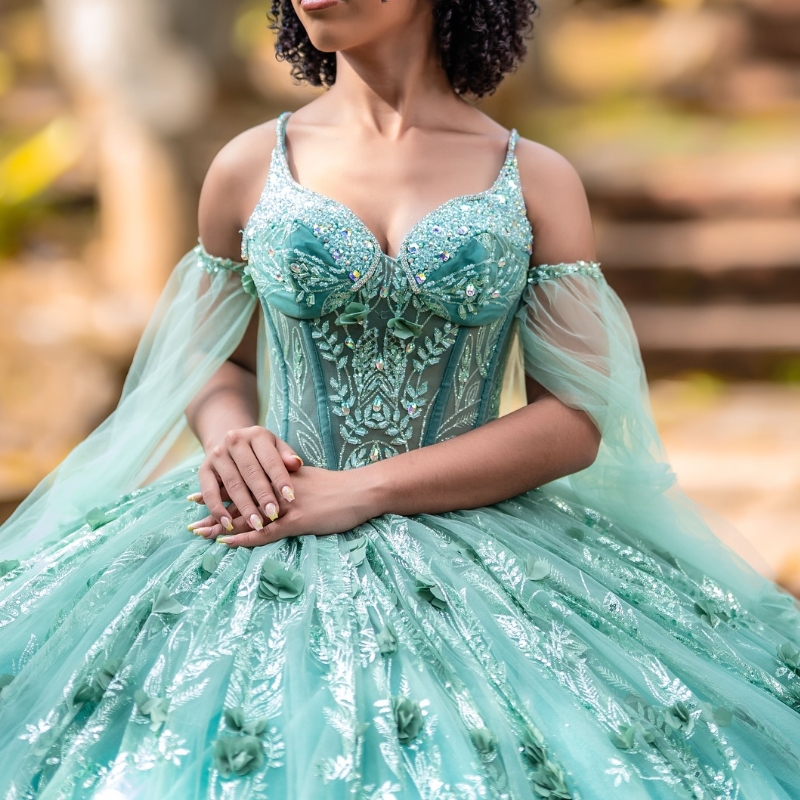 Mint Green Shiny Quinceanera Dresses Ball Gown Off Shoulder Sequin Applique Flower Beads Tull Corset Sweet 16 Dress Vestidos 15 De Anos