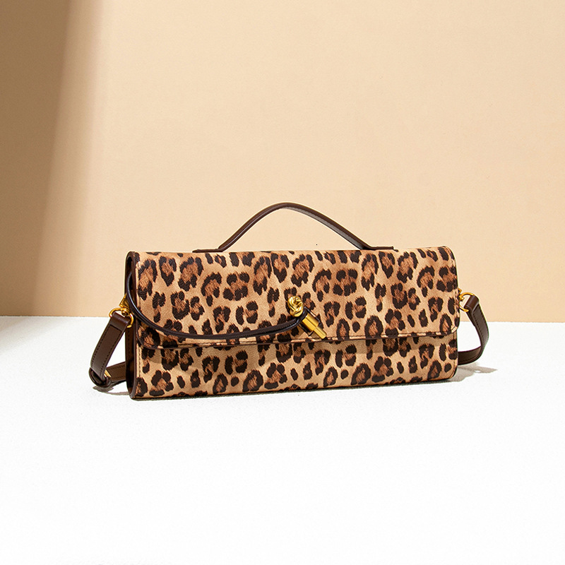 New designer clutch bag For Women Fashionable Leopard Print Handbag Evening Crossbody Baguette Horizontal Pin Small Square Accordion Bag Trendy