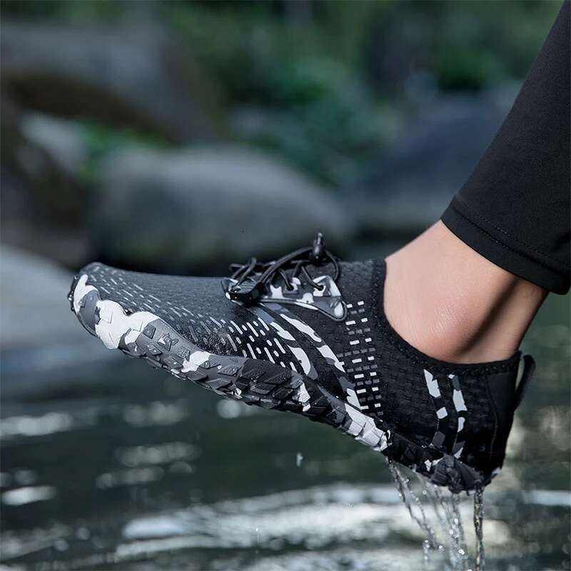 Adult Outdoor Simple Aqua Shoes Men Women Size 35-46 Comfortable Water Footwear for Beach And Pool