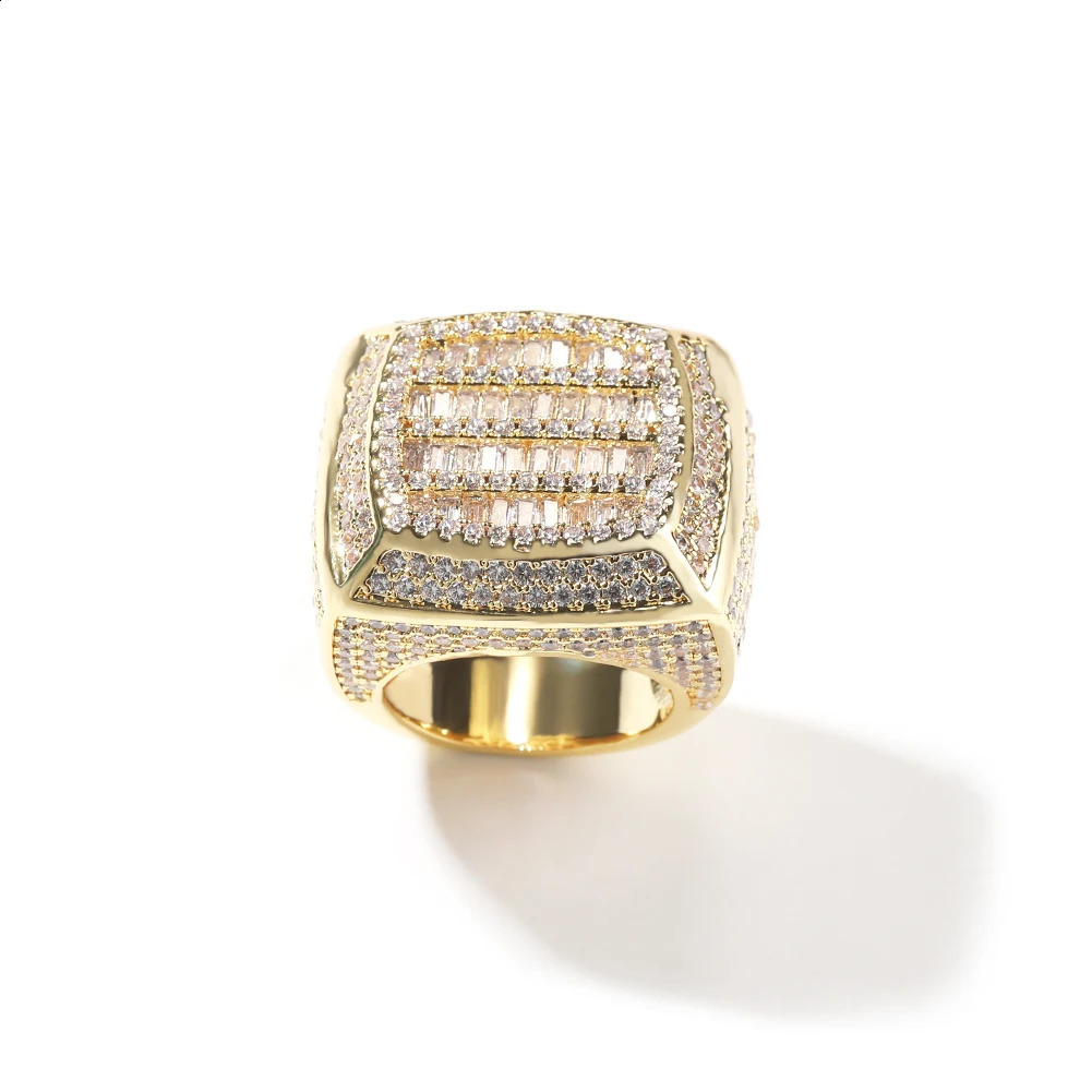 THE BLING KING Mens Iced Square Ring Micro Paved 5 Cubic Zircon Hip Hop Cluster Pinky Ring Radiant Baguette Champion Jewelry 250227