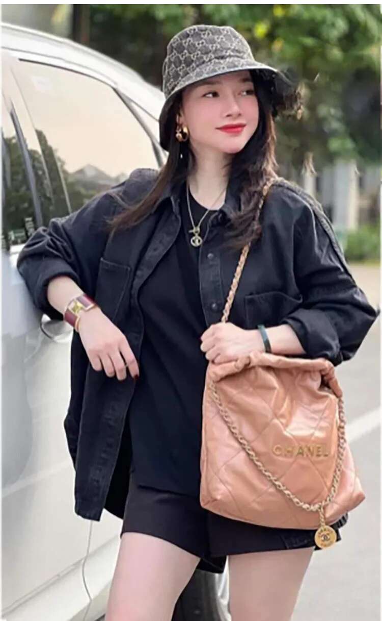 Denim Jacket 2024 Traf Spring New All-Cotton Large Pockets Embellished Loose Version Of Women's Shirt-Style Denim Jacket