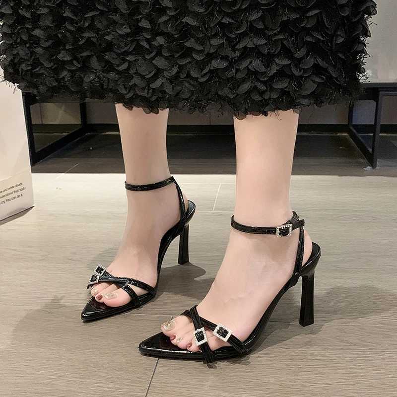 2024 Red Dot Toe Sandals Womens Thin High Heels Womens Narrowband Summer Buckle Gladiator Pump Wedding Party ShoesXJ2500305