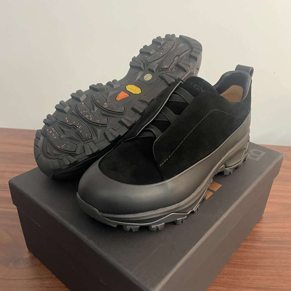 Men's Professional Golf Shoes Anti-slip Outdoor Hiking Women's Comfortable Sneakers