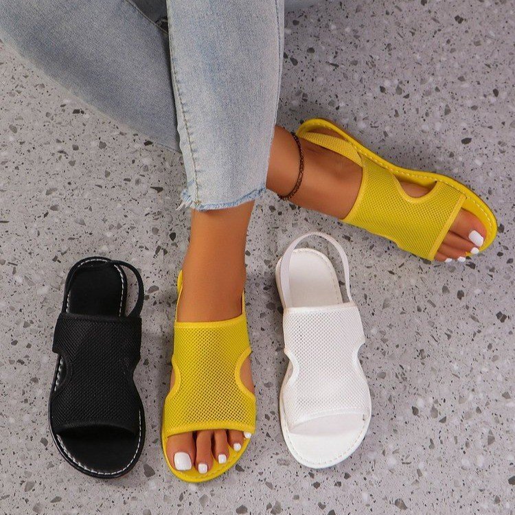 Large mesh belt hollowed out sandals for summer 2025, new flat bottomed round toe beach women's shoes ddmykukumalu