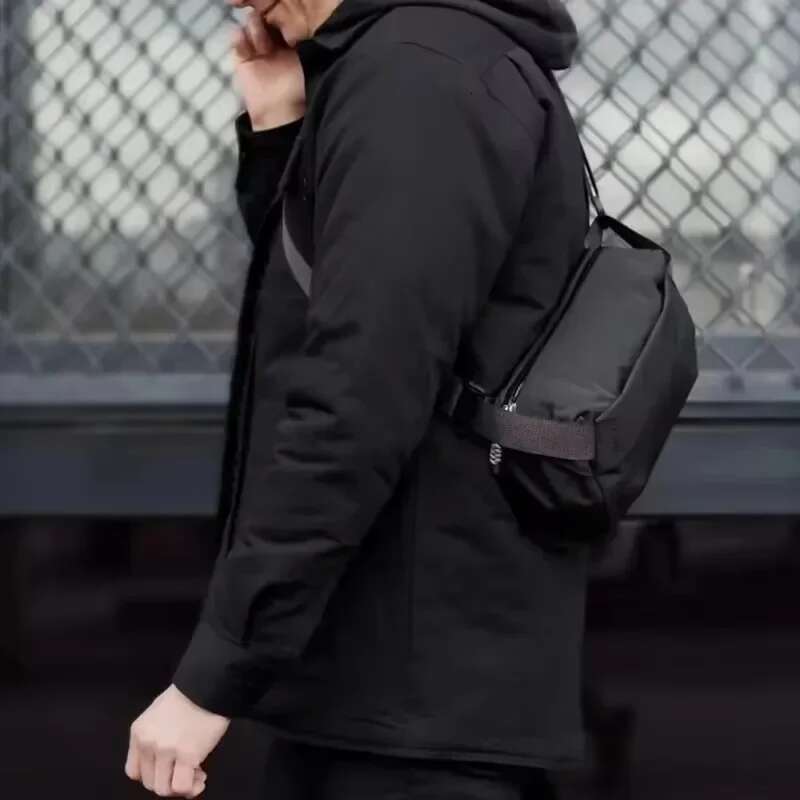 Bellroy Australia Venture Sg9l Explorer Chest Bag Large-Capacity Unisex Fashion Messenger Bag