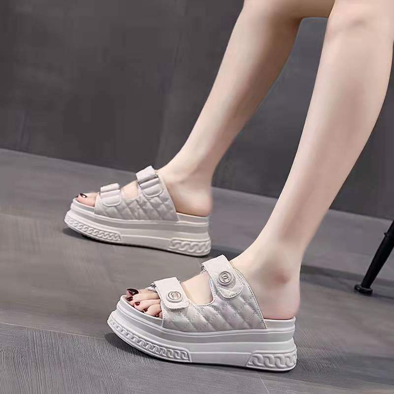 free shipping designer Slippers for woman 2025 new summer outdoor casual Low sandal