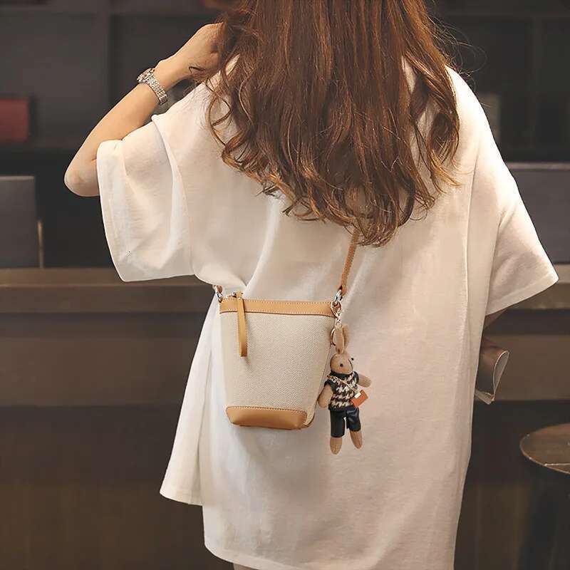 Mobile Phone New 2024 Crossbody Female Canvas Bucket Bag Autumn And Winter High-Grade Lightweight Bags