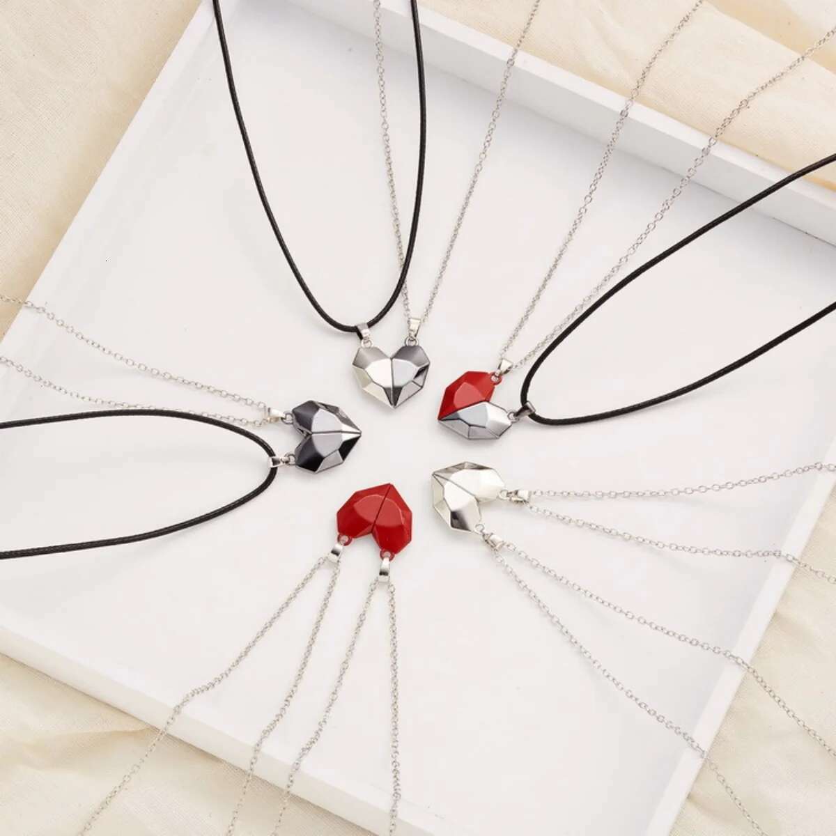2Pcs Magnetic Heart Couple Necklace Women Valentine's Day Sweater Chain For Best Friend Lovers Wedding Party Gift Jewelry