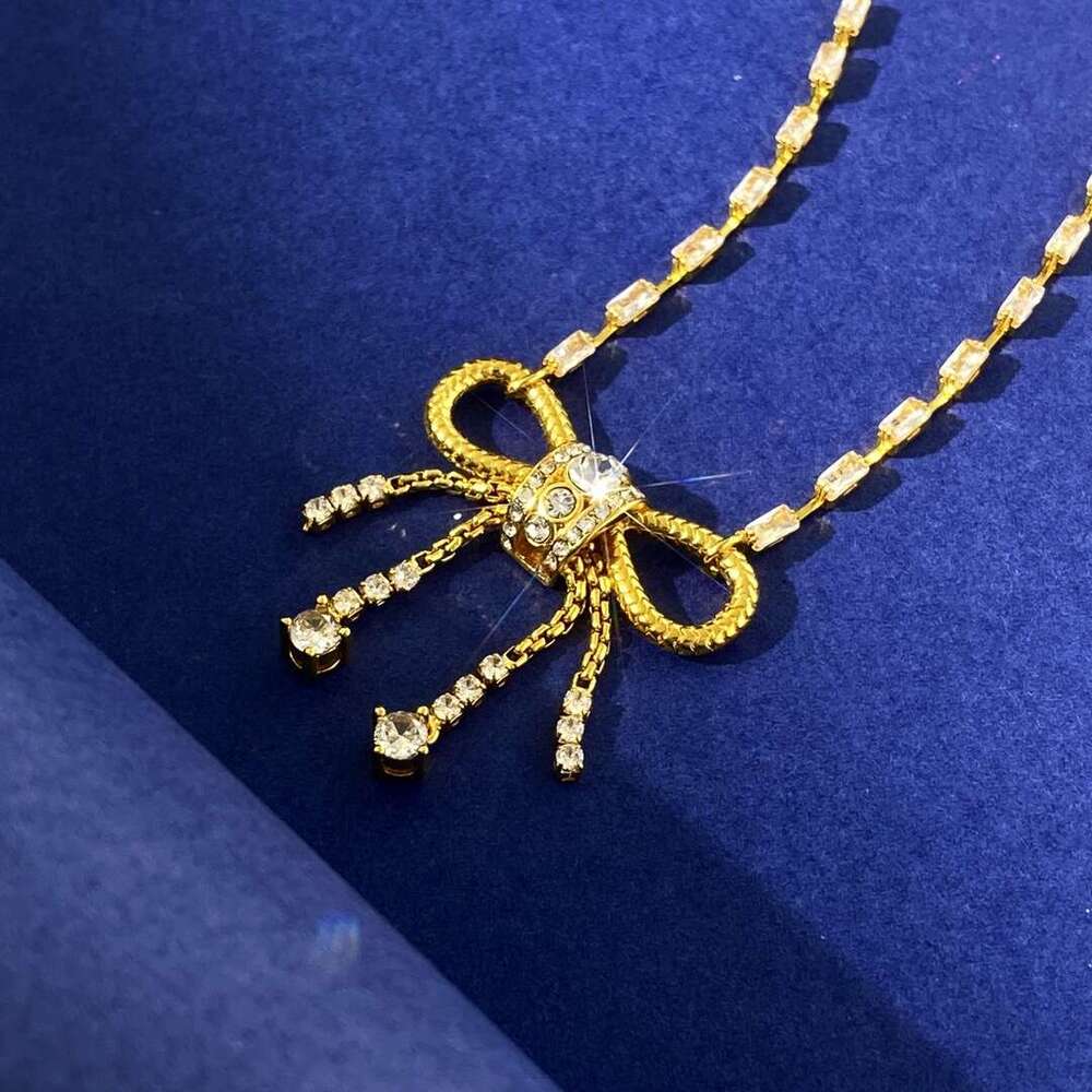 New design fashionable versatile, elegant and sweet temperament, bow inlaid with zircon chain necklace accessories