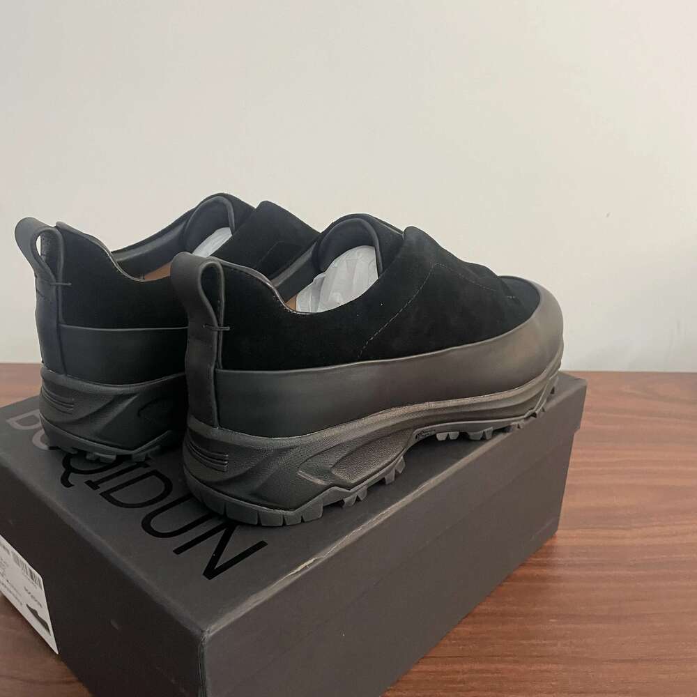Men's Professional Golf Shoes Anti-slip Outdoor Hiking Women's Comfortable Sneakers