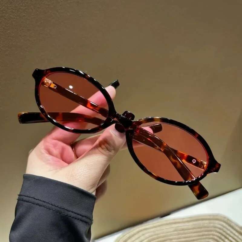 2025 model New Frame Oval Shape Sunglasses Classic Men's Vintage Sun Women Outdoor Leisure Eyewear UV400 Glasses Shades