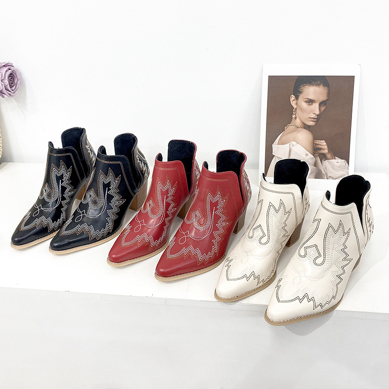 Autumn/Winter Plus 2025 New Fashion Short Slope Women's Leather Boots ddmykukumalu