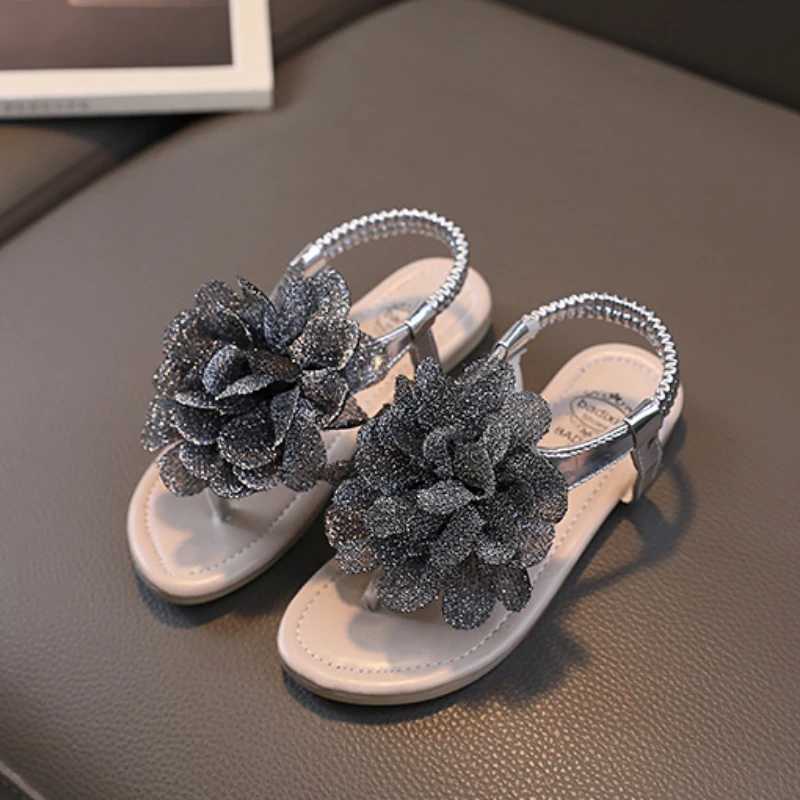Girls Sandals 2023 Summer New Bling Flowers Baby Children Fashion Soft Bottom Student Shoes Kids Slippers Pink Flats Flip Flops X250305