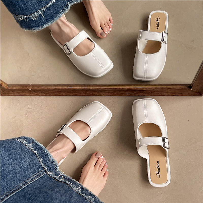 2025 New French Baotou Women's Flat Shoes Versatile Skirts Designer Trendy Sandals Fashion Casual Shoes