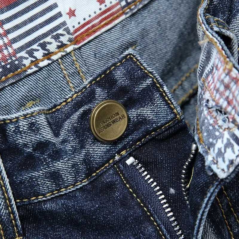 2024 Summer New Fashion Mens Graffiti Ripped Short Jeans Casual Slim Big Hole Retro Style Denim Shorts Male Brand ClothesT250305
