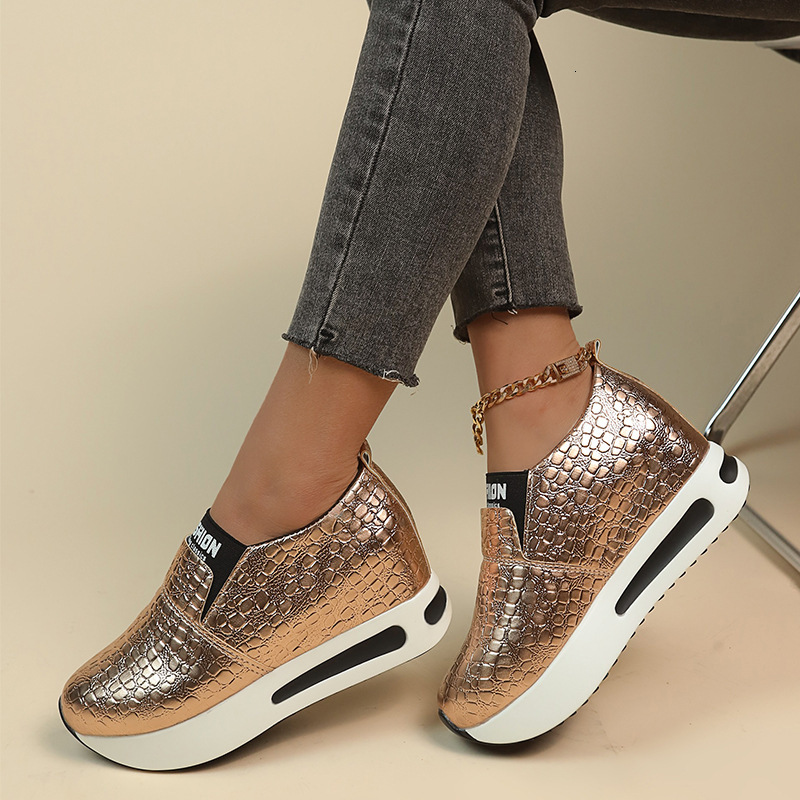 New 2025 Women's Upper Autumn/Winter Single Shoe Solid Color Casual Thick Bottom PU Large Sport ddmykukumalu