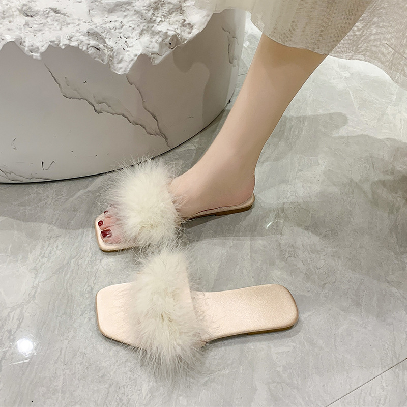 2025 Spring/Summer New Feather Hair Designer Women's Silk Red Slippers Trendy Dress Matching Shoes Trendy Casual Sandals