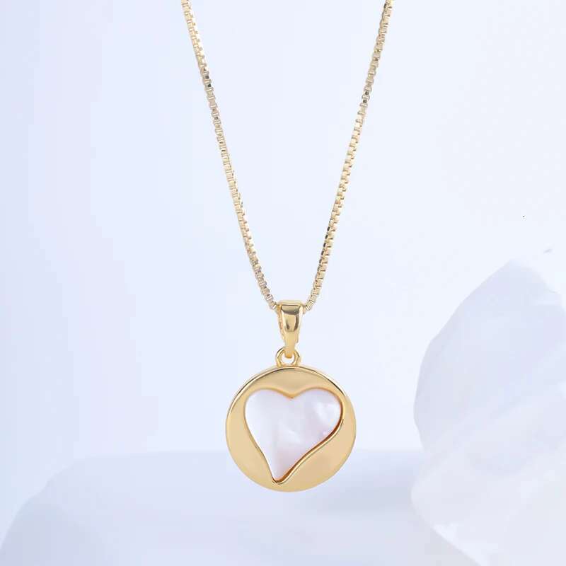 Cute Heart And Butterfly Natural Shell Pendant Plated s Sier Necklace Gift Jewelry