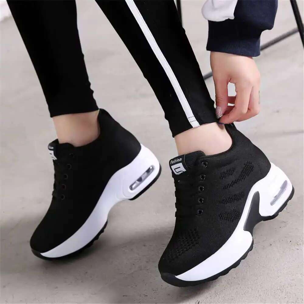 Ete Size 38 Women's Colored Sneakers Vulc anize Ladies Shoes 2023 Special Sports Visitors Workout Saoatenis Sapatenis