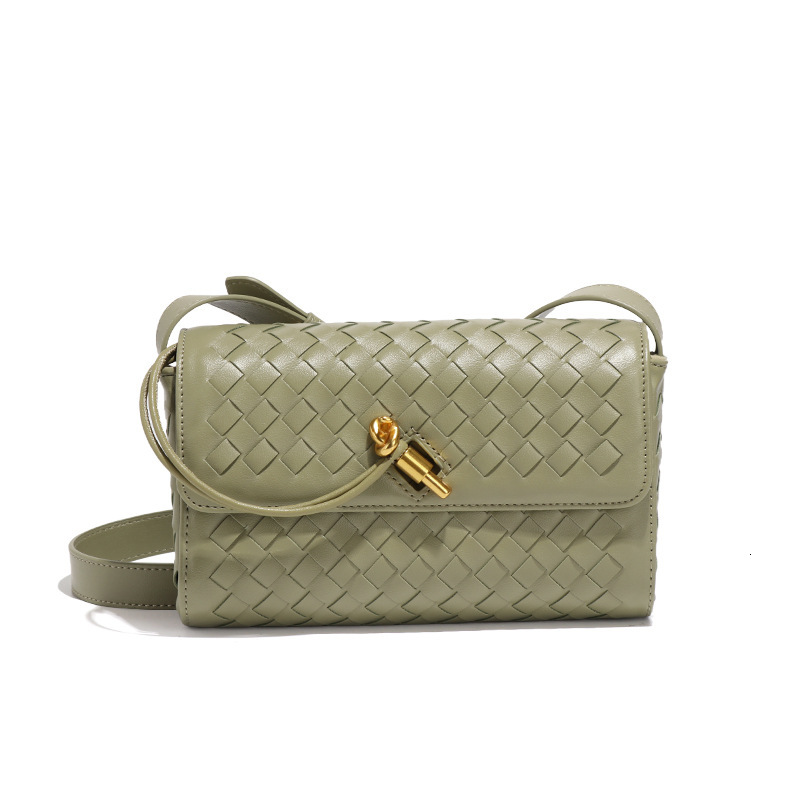 Personalized Niche Design Light Luxury Women's Mini Woven Bag Flip Cover Single Shoulder Crossbody High-End Organ Bag