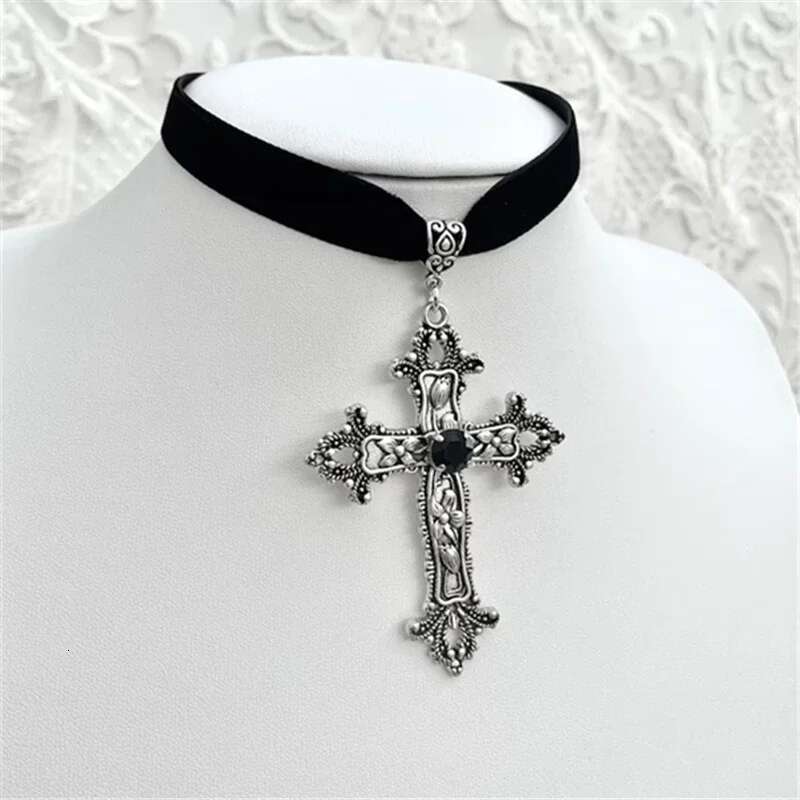 Goth Limited Black Veet Cross Bead Choker Necklace Jewelry Gorgeous Women Punk Gift Statement New Gothic Halloween Grunge