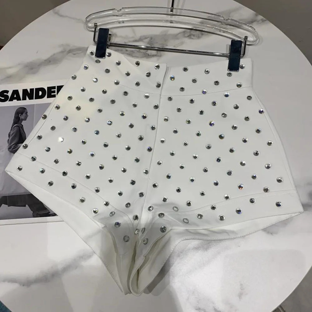 Large Temperament Shorts for Women High Waist Slim Fit White Black Short Trousers Summer 250304