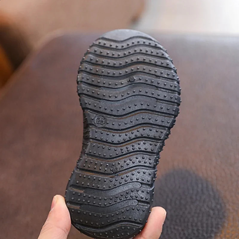 Children Running Sneakers Boys Casual Mesh Breathable Anti-Slip Walking Patchwork Tenis Toddler Soft Soled Girls Shoes H260130