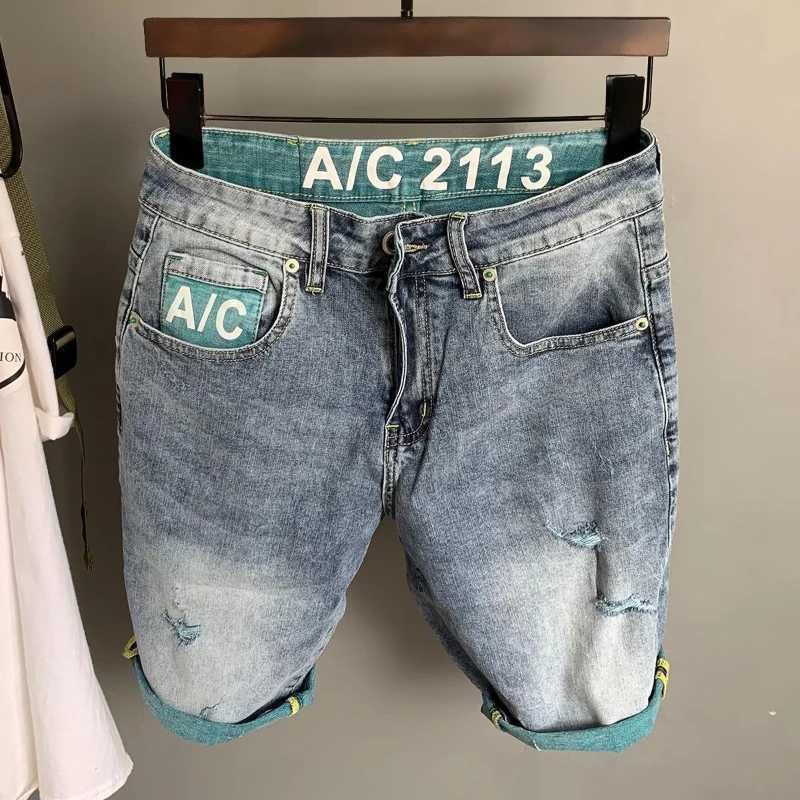 Half Male Denim Shorts with Text Ripped Multi Color Knee Length Mens Short Jeans Pants Graphic Long New In Summer Thin VintageT250305