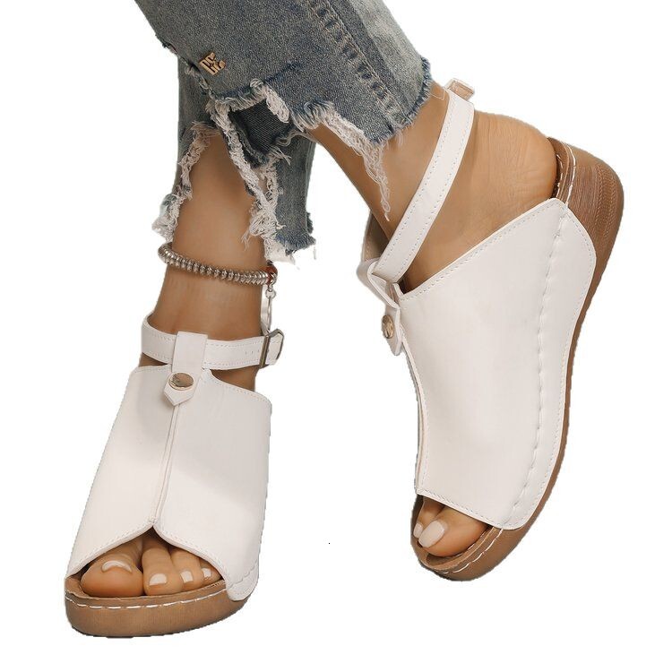 Large Slope Heel Thick Bottom Fish Mouth Cool Slippers 2025 Summer Buckle Beach Women's Shake Line Shoes ddmykukumalu